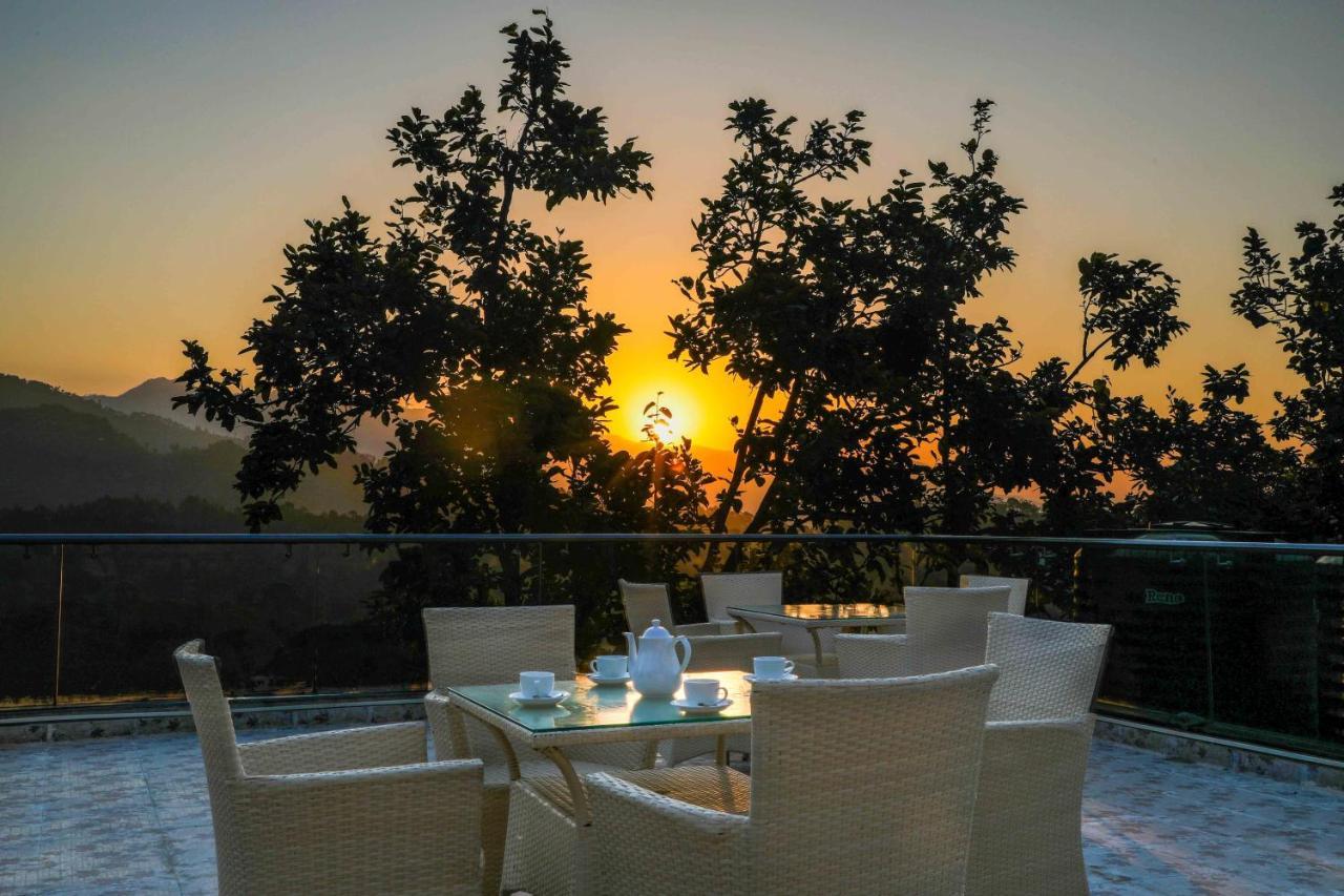 The First View Resort Lansdowne Extérieur photo